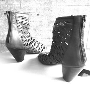 JeffreyCampbell lasercut gladiator sandals 9.5 M.